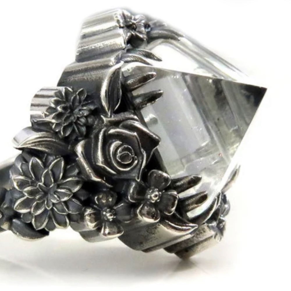 Spooky pyramid/Skull with Flowers ring, size 9, sterling silver